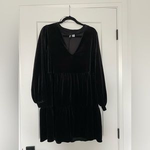 Black velvet dress